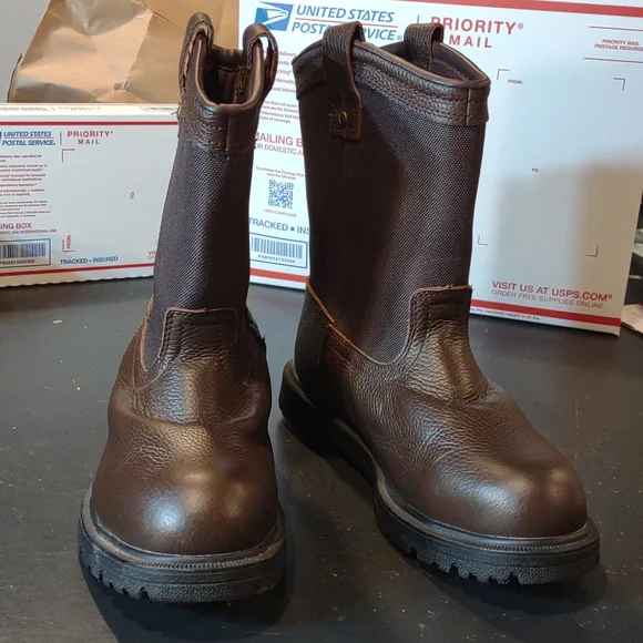 NWT Herman Survivors Bay II steel toe boots. Size 8 Herman Survivors Mens Bay II Steel Toe Wellington Safety  main image 2